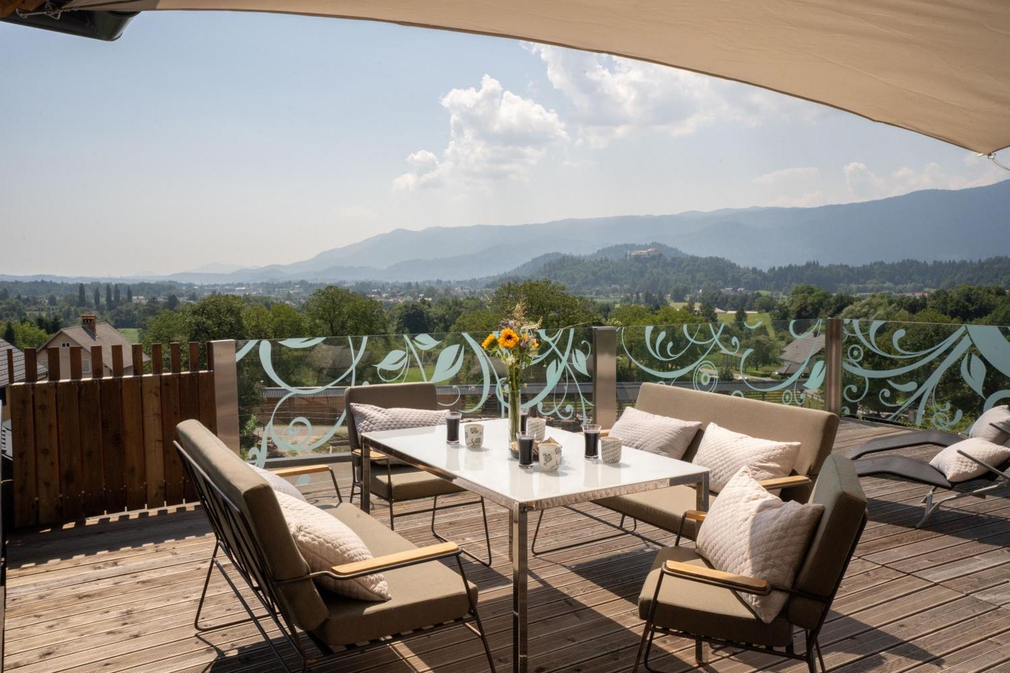 Aparthotel Hom At Vintgar Згорнье-Горье Экстерьер фото