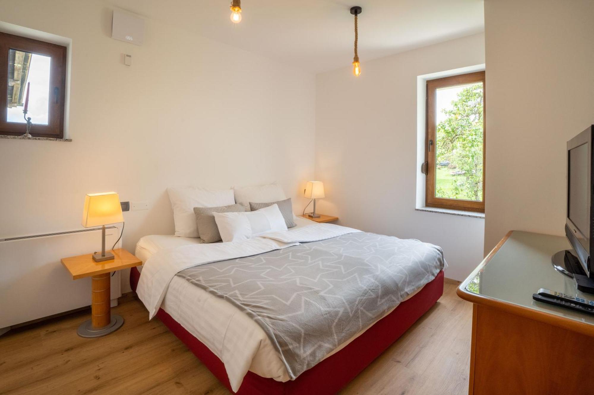 Aparthotel Hom At Vintgar Згорнье-Горье Номер фото